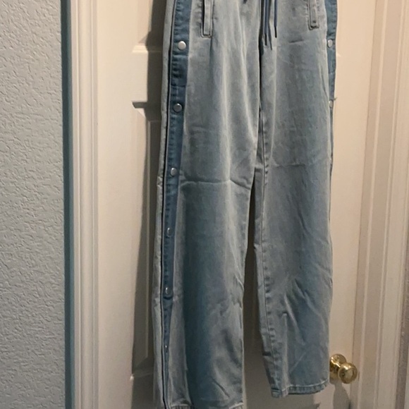 Austin Landing Women’s Two Tone Blue Wide-Leg Tear Athletic Pants NWT 5 - Picture 4 of 10